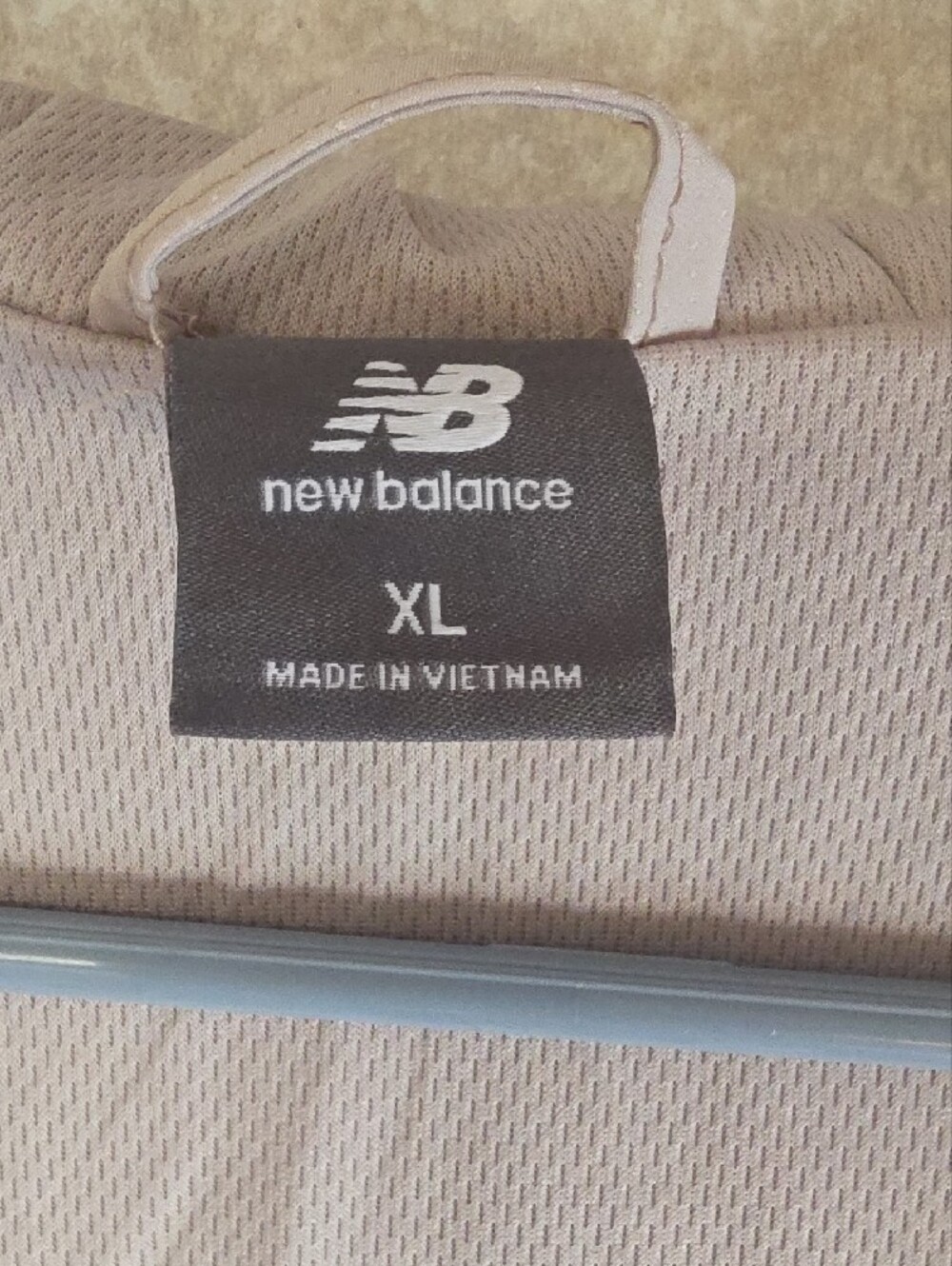 NWOT New Balance Light Beige Hooded Trench Coat - Picture 3 of 6